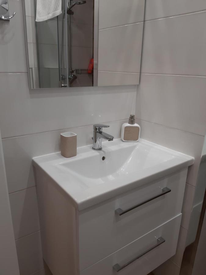 Studio Apartman Lena Umag Buitenkant foto