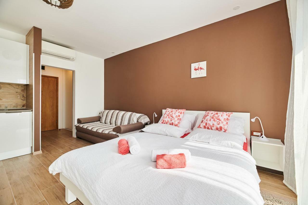 Studio Apartman Lena Umag Buitenkant foto